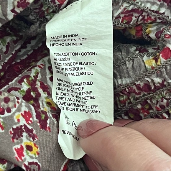 Izod Boho Smocked Peplum Blouse Women's Medium - Picture 3 of 6